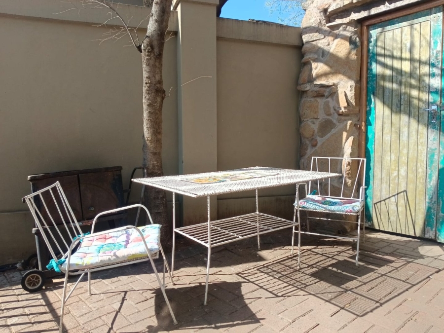 6 Bedroom Property for Sale in Bayswater Free State